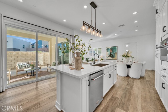 Detail Gallery Image 16 of 65 For 446 Chorus, Irvine,  CA 92618 - 4 Beds | 4 Baths