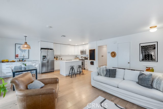 Detail Gallery Image 8 of 36 For 192 Gazania Ct, Thousand Oaks,  CA 91362 - 3 Beds | 2 Baths