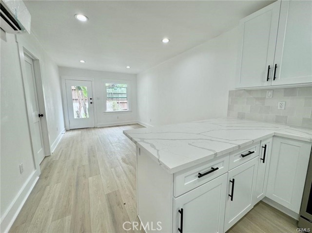 Detail Gallery Image 6 of 10 For 108 S Guadalupe #B,  Redondo Beach,  CA 90277 - 1 Beds | 1 Baths