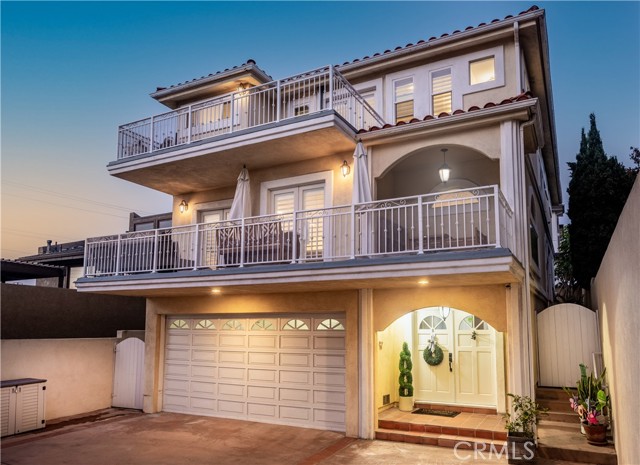 202 Lucia Avenue, Redondo Beach, California 90277, 5 Bedrooms Bedrooms, ,3 BathroomsBathrooms,Residential,Sold,Lucia,SB21191520