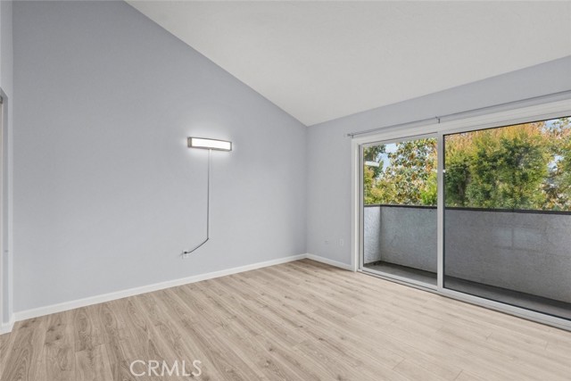 7130 Glade Avenue, Canoga Park CA: https://media.crmls.org/medias/50907793-0730-4e48-b874-8f1a779b55c4.jpg