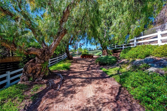 Detail Gallery Image 37 of 44 For 757 Horseshoe Cir, Vista,  CA 92081 - 3 Beds | 2 Baths