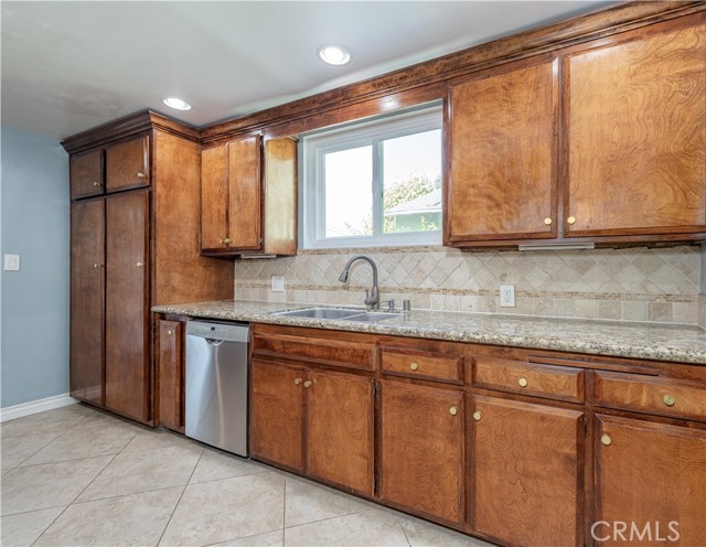 Image 8 of 32 For 5931 Pimenta