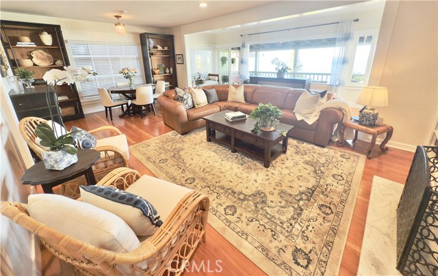Detail Gallery Image 19 of 38 For 162 Sunset Terrace, Laguna Beach,  CA 92651 - 4 Beds | 2 Baths