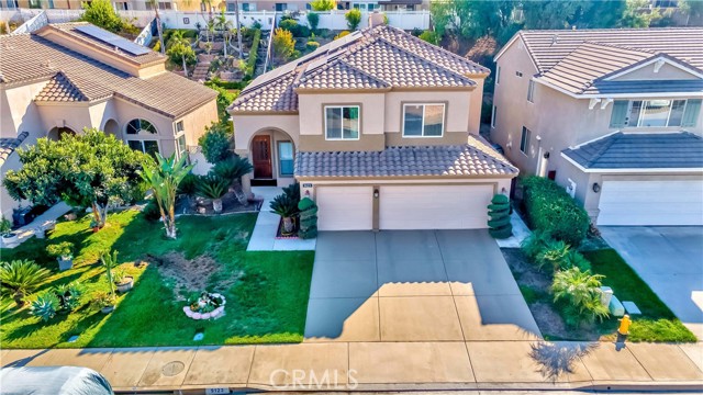 Detail Gallery Image 3 of 52 For 9123 Blue Flag St, Corona,  CA 92883 - 4 Beds | 3 Baths