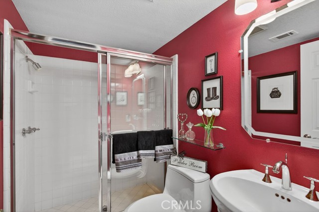 Detail Gallery Image 19 of 30 For 847 S Amber Ln, Anaheim Hills,  CA 92807 - 3 Beds | 3 Baths