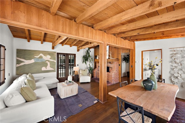 606 Avenida Victoria, San Clemente CA: https://media.crmls.org/medias/5093ffb4-1047-42e4-815e-7a62b95cb5a0.jpg