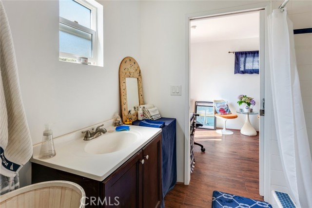 9107 Olin Street, Los Angeles CA: https://media.crmls.org/medias/50949202-1e32-4352-a878-448828317f44.jpg