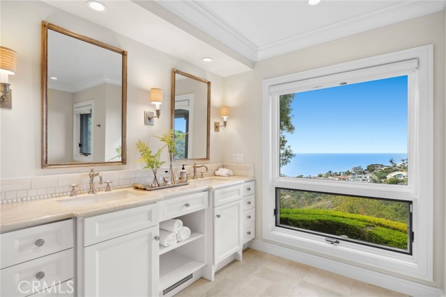 755 Pelican Drive, Laguna Beach CA: https://media.crmls.org/medias/5095f105-f1af-4760-b57f-1f6134692155.jpg