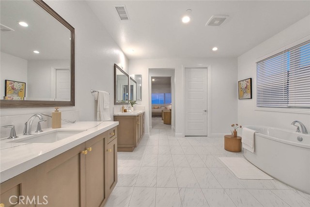 Detail Gallery Image 47 of 68 For 20164 Galway Ln, Porter Ranch,  CA 91326 - 5 Beds | 5/1 Baths