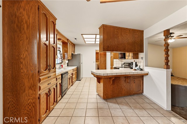 Detail Gallery Image 11 of 52 For 2480 Palora, Atwater,  CA 95301 - 4 Beds | 2 Baths