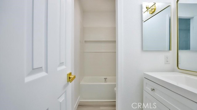 Detail Gallery Image 11 of 16 For 7909 Primrose Ln, Highland,  CA 92346 - 4 Beds | 2/1 Baths