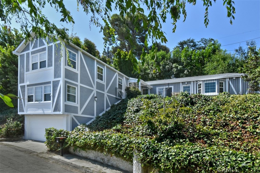 3753 Berry DriveStudio City img 12
