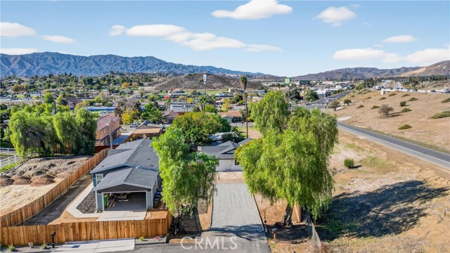 Detail Gallery Image 3 of 36 For 513 Lookout, Lake Elsinore,  CA 92530 - 3 Beds | 1/1 Baths