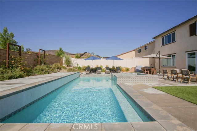 33060 Toledo Bend Court, Winchester CA: https://media.crmls.org/medias/5098704c-2566-42b7-b5f0-6d7954856ae2.jpg