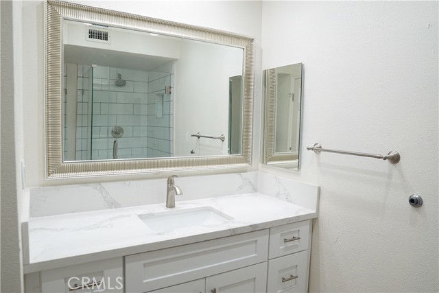 Detail Gallery Image 10 of 13 For 2740 Brea Bld #B,  Fullerton,  CA 92835 - 2 Beds | 2 Baths