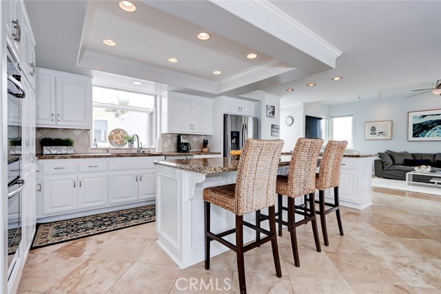 469 27th Street, Manhattan Beach, California 90266, 3 Bedrooms Bedrooms, ,3 BathroomsBathrooms,Residential,Sold,27th,SB22088434