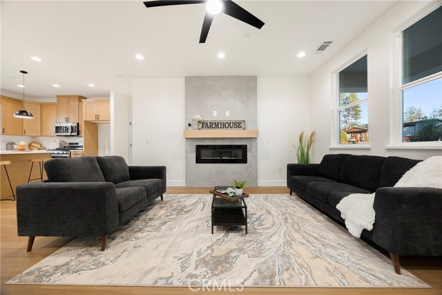 1737 Drayer Drive, Paradise CA: https://media.crmls.org/medias/50993135-a744-4fef-813c-7580d2f11a30.jpg