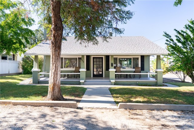 249 16th Street, Paso Robles CA: https://media.crmls.org/medias/50994310-f464-42ad-b5e6-a81cf209836a.jpg