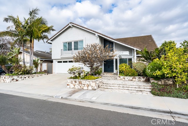 15662 Sunflower Ln, Huntington Beach, CA 92647