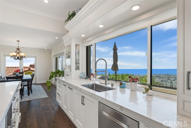 413 E Avenida Cordoba, San Clemente CA: https://media.crmls.org/medias/509ae75e-2845-4ef1-bee9-d1ea2188293d.jpg