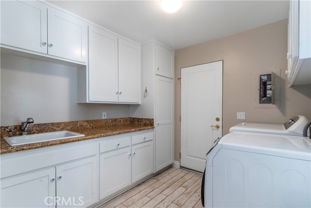 2219 Westshore Lane, Westlake Village CA: https://media.crmls.org/medias/509ba896-a2d1-49d6-bdb7-04c245355bc2.jpg