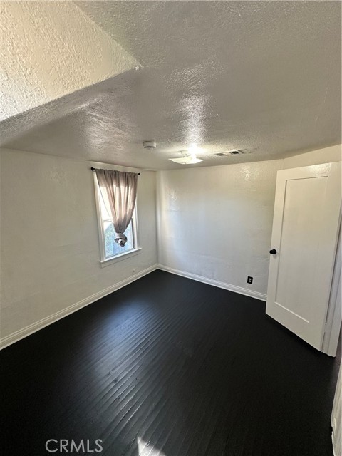 Detail Gallery Image 18 of 26 For 3332 2nd St, Riverside,  CA 92501 - 3 Beds | 1/1 Baths