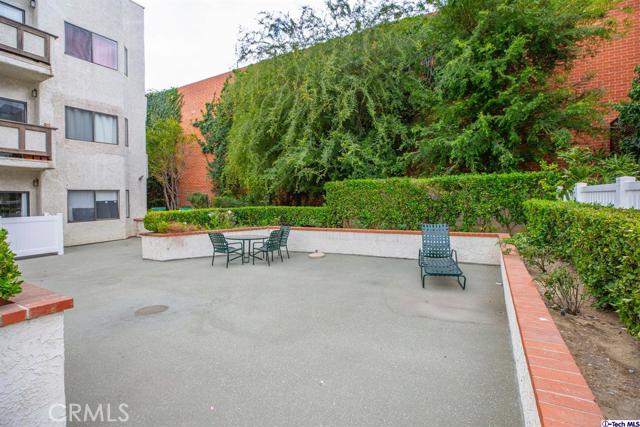 2 Bed Home for Sale in Encino, California