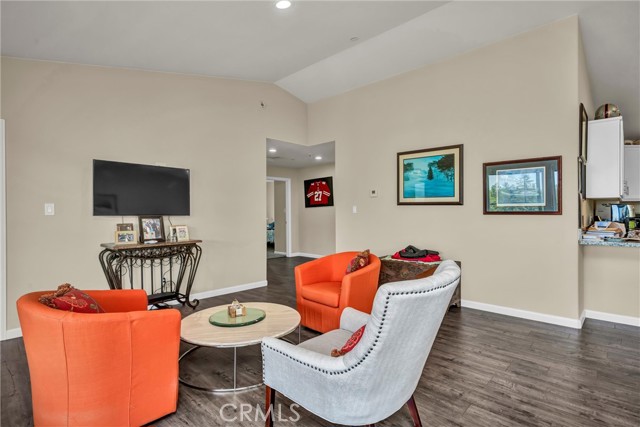 9781 Venturi Drive, Cobb CA: https://media.crmls.org/medias/509cf386-ae65-4d54-b8d0-d20475b64e21.jpg