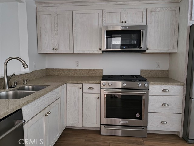 16942 Westwood Lane, Huntington Beach CA: https://media.crmls.org/medias/509d1ac5-735d-4d8e-88e5-af6cc5cff0c0.jpg