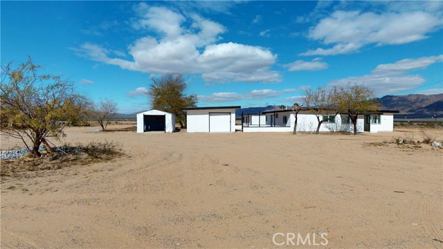 Detail Gallery Image 7 of 45 For 2580 Marks, Twentynine Palms,  CA 92277 - 4 Beds | 2 Baths