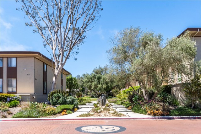 5927 Armaga Spring Road, Rancho Palos Verdes CA: https://media.crmls.org/medias/509e861b-1ca0-4d31-a656-7cbfc53bc60b.jpg