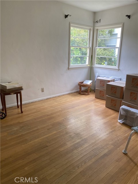 2345 El Sol Avenue, Altadena CA: https://media.crmls.org/medias/509efc3b-05a9-4127-94d3-6427769ebaea.jpg