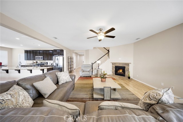 Detail Gallery Image 20 of 44 For 17984 Valerian Way, San Bernardino,  CA 92407 - 4 Beds | 3 Baths