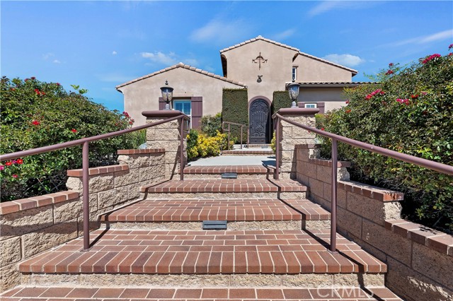 Detail Gallery Image 8 of 73 For 17650 Burl Hollow Dr, Riverside,  CA 92504 - 5 Beds | 4/1 Baths