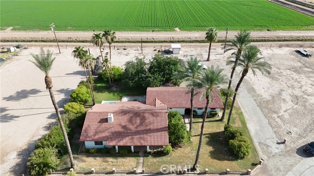2153 Florence Blvd., Blythe CA: https://media.crmls.org/medias/50a0c745-81a8-42e5-96c6-35b3ae732a2b.jpg
