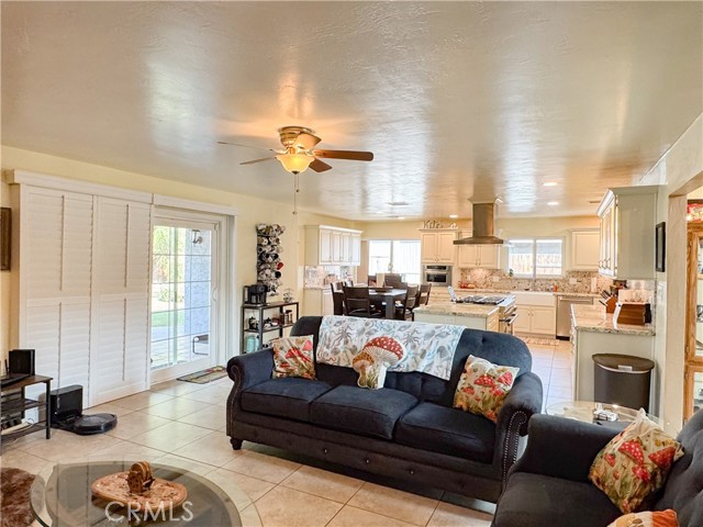 Detail Gallery Image 10 of 50 For 7207 Briar Ridge Ct, Bakersfield,  CA 93308 - 3 Beds | 2 Baths