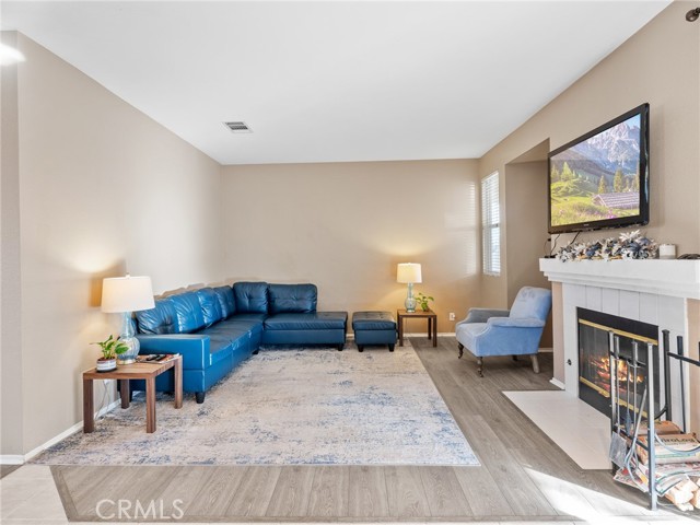 Detail Gallery Image 12 of 35 For 15647 Choctaw Ct, Victorville,  CA 92395 - 3 Beds | 2/1 Baths