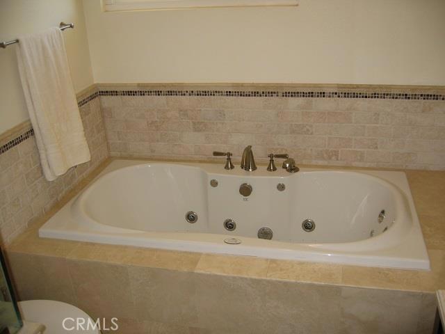 19259 Braemore Road, Porter Ranch CA: https://media.crmls.org/medias/50a2a96e-68a0-49b1-a023-930a3be7c50a.jpg