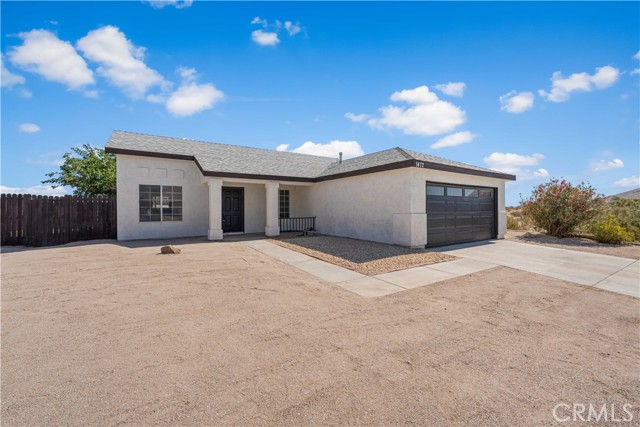 1472 Bedford Avenue, Rosamond CA: https://media.crmls.org/medias/50a35559-9019-4d63-ac0f-324649ed3a4b.jpg