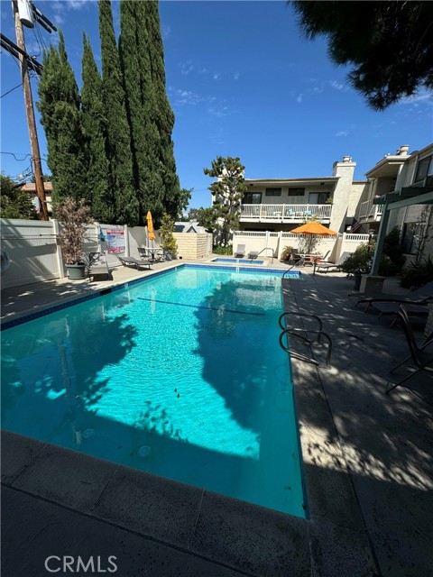 Detail Gallery Image 18 of 21 For 14315 Riverside Dr #209,  Sherman Oaks,  CA 91423 - 2 Beds | 2 Baths