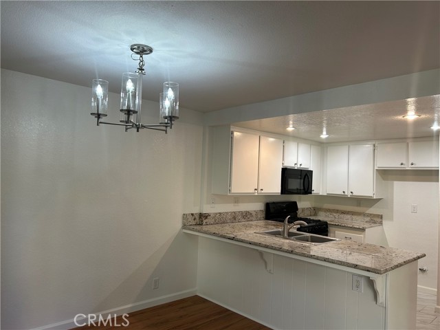 Detail Gallery Image 6 of 15 For 1146 Whitewater Dr, Fullerton,  CA 92833 - 2 Beds | 2/1 Baths