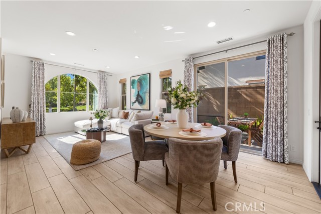 Detail Gallery Image 8 of 46 For 72 Parkwood, Irvine,  CA 92620 - 3 Beds | 2/1 Baths
