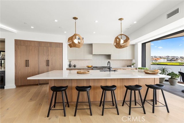 Detail Gallery Image 8 of 61 For 23502 Seaward Isle, Dana Point,  CA 92629 - 4 Beds | 4/2 Baths