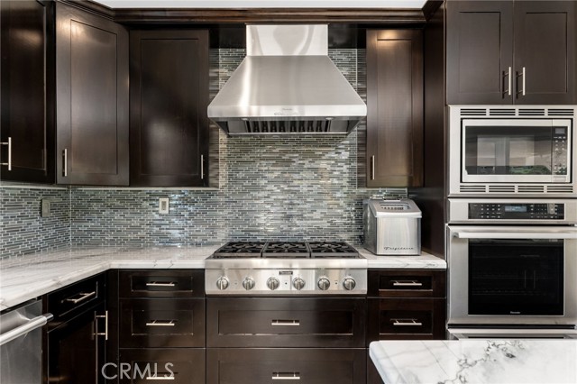 Detail Gallery Image 19 of 68 For 928 Trovita, Corona,  CA 92881 - 4 Beds | 3 Baths