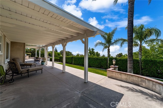 12693 Ridgecrest Drive, Rancho Cucamonga CA: https://media.crmls.org/medias/50a59701-78ac-43e4-956d-aa0d6be8668b.jpg
