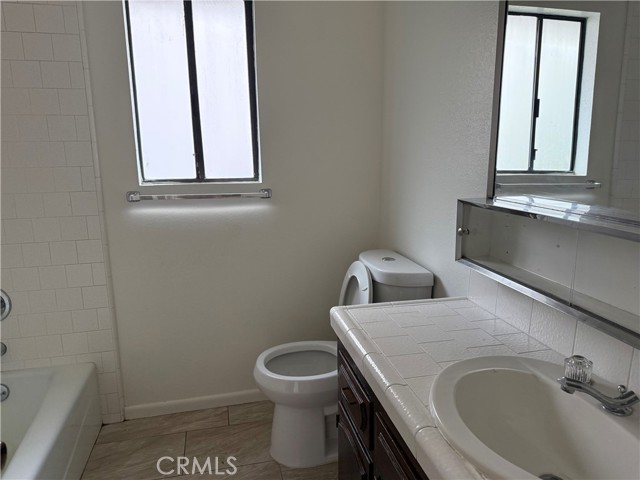 Detail Gallery Image 16 of 18 For 13715 Hidden Valley, Victorville,  CA 92395 - 4 Beds | 3 Baths