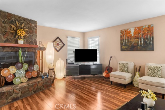 Detail Gallery Image 3 of 23 For 10305 Eudora Avenue, Buena Park,  CA 90620 - 4 Beds | 2 Baths