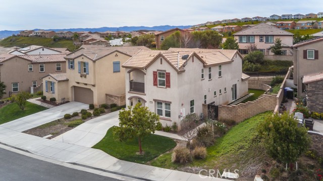 29048 N West Hills Drive, Valencia CA: https://media.crmls.org/medias/50a69760-6fdd-4307-a69d-4d3b0fe8cbfb.jpg