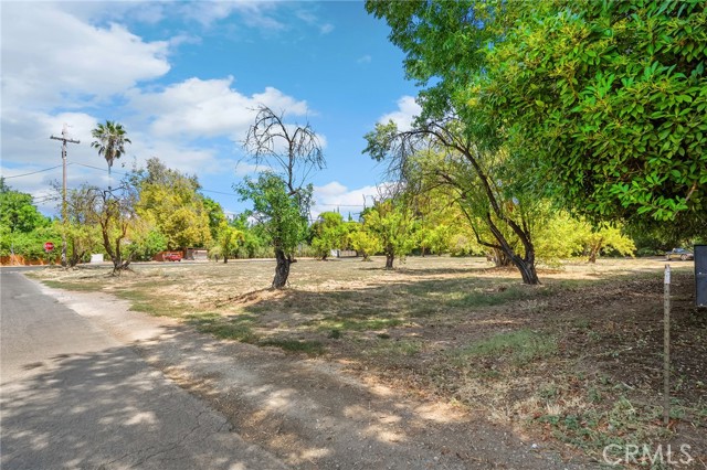 2176 Bidwell Avenue, Chico CA: https://media.crmls.org/medias/50a71b92-af8f-46ec-b55e-0322781faa9d.jpg